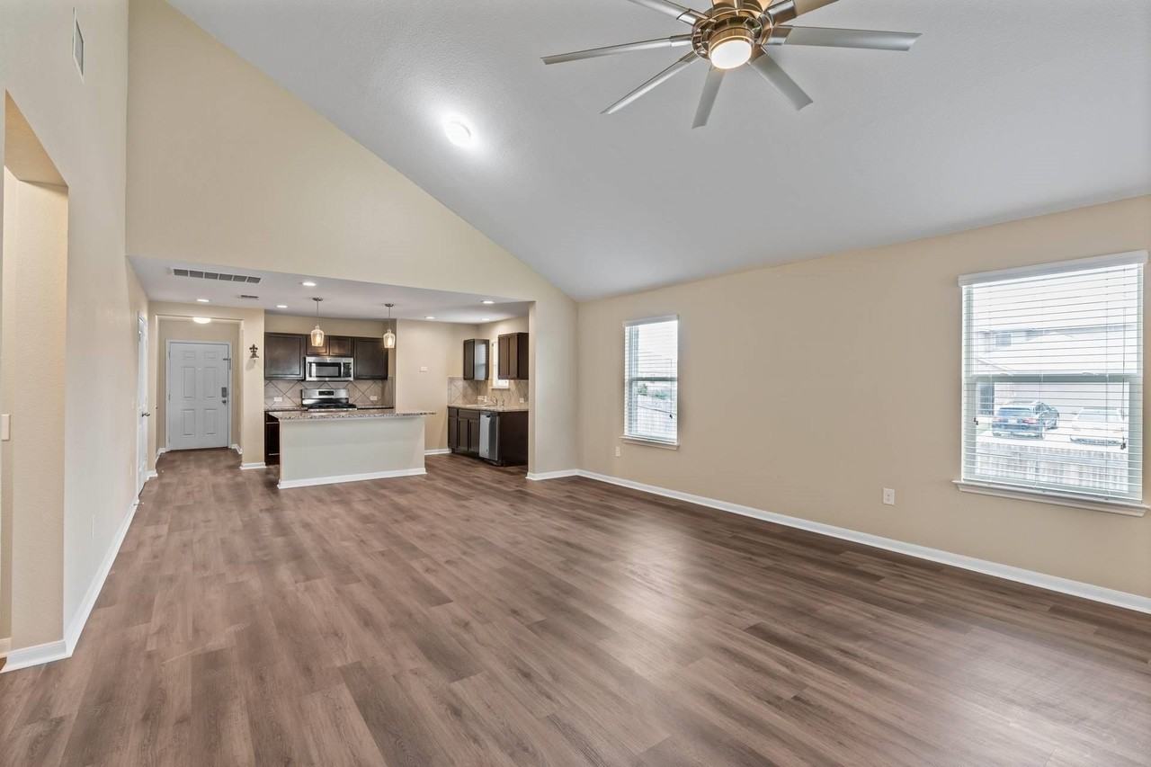 900 Canvasback Creek Dr - Photo 7 of 15