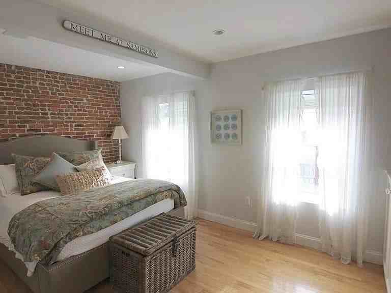 764 E 6th St - Photo 5 of 11