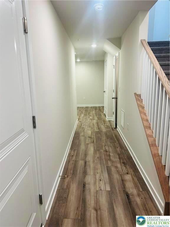 7646 Clayton Ave - Photo 3 of 28