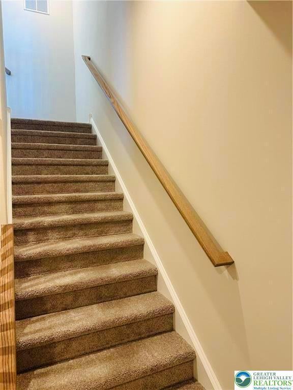 7646 Clayton Ave - Photo 4 of 28