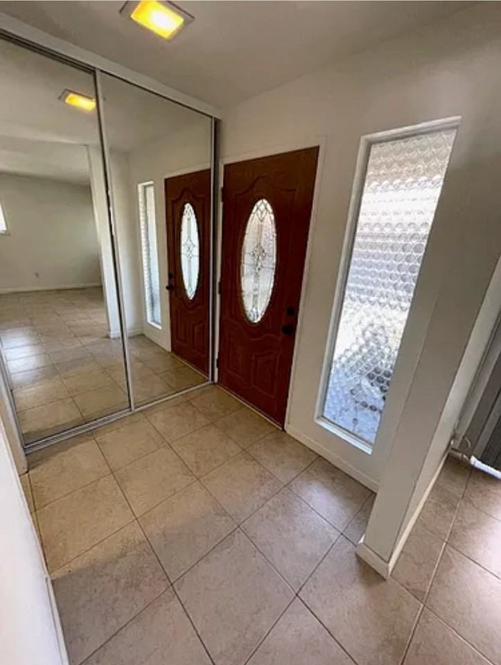 4901 Kona Dr - Photo 3 of 13