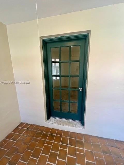 2946 Sw 1st St #2946 - Photo 5 of 28