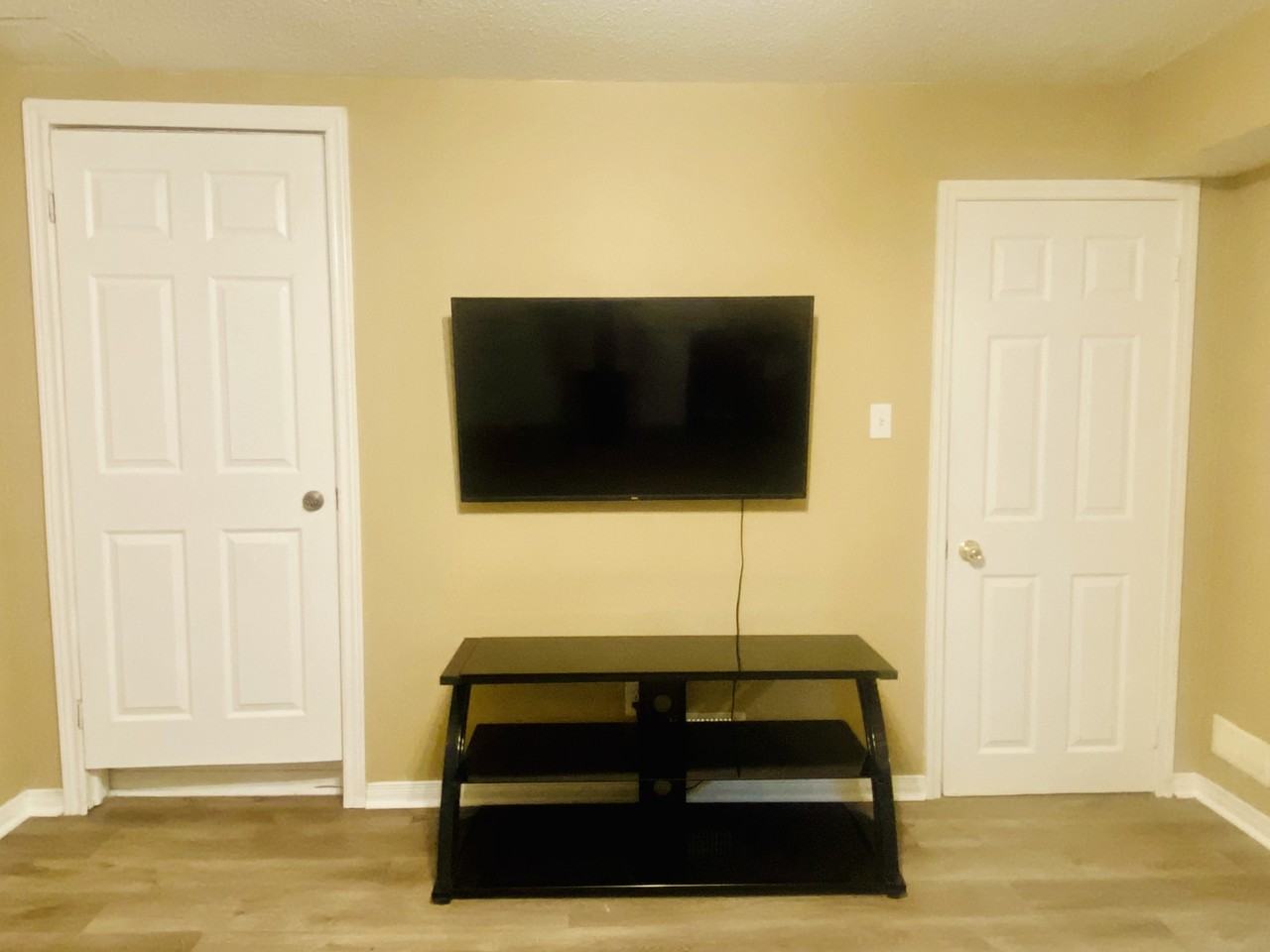 1125 Ormond Drive - Photo 2 of 7