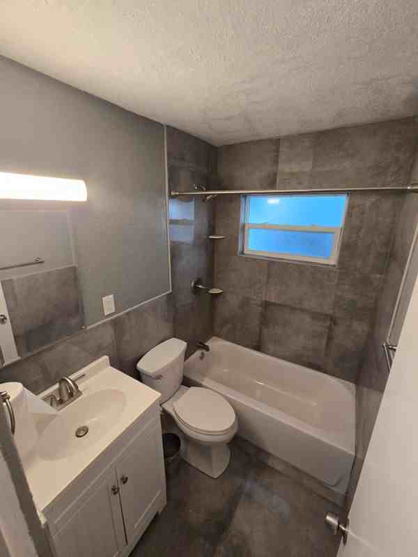 3058 15th Ave S - Photo 2 of 8