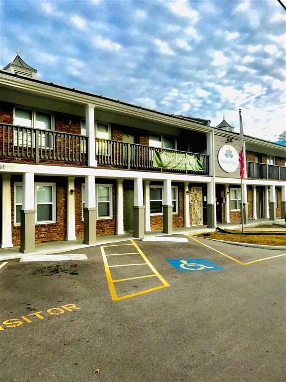 Melrose Place Apartments - Photo 2 of 8