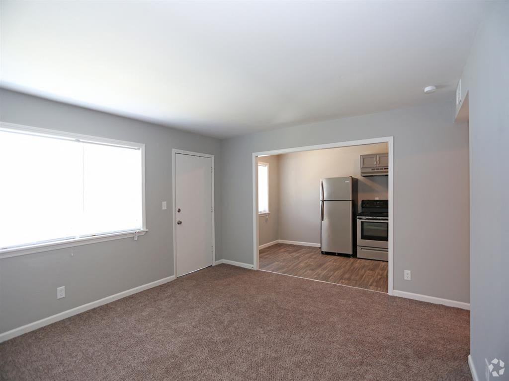 Melrose Place Apartments - Photo 5 of 8