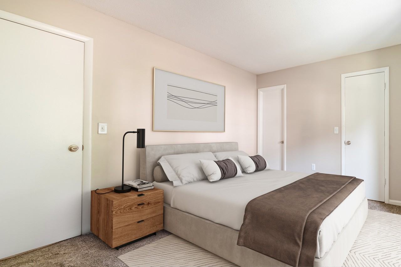 The Hampton - Photo 7 of 18