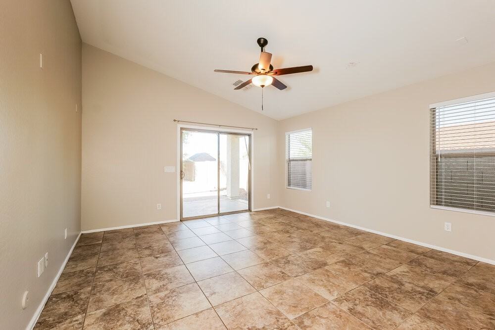 1649 E Leslie Ave - Photo 6 of 16