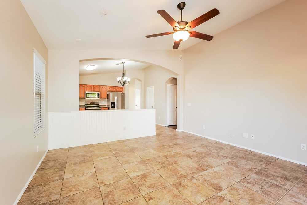 1649 E Leslie Ave - Photo 7 of 16