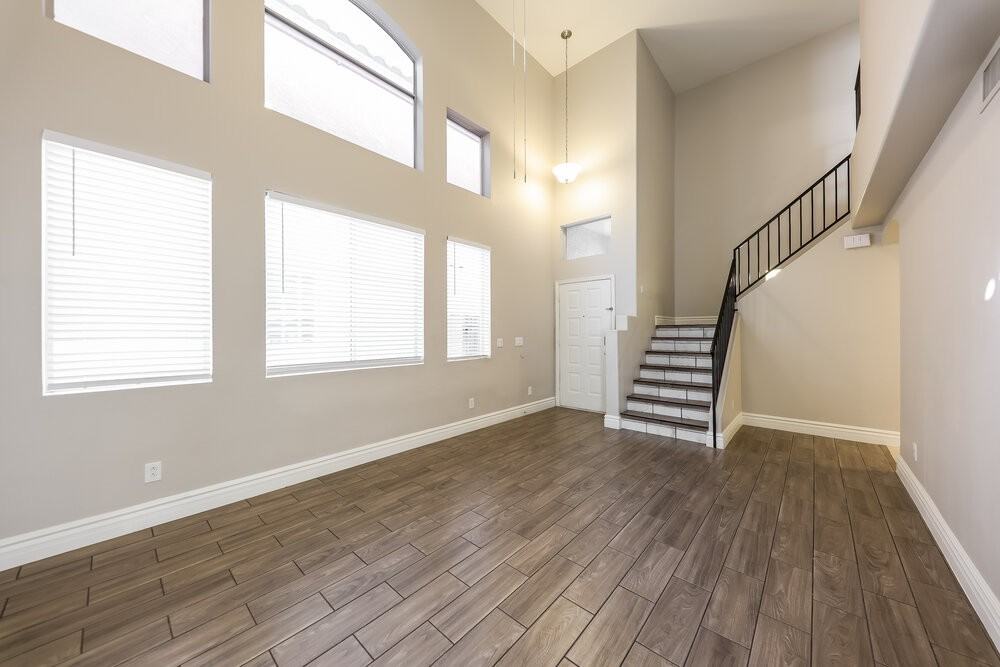 3424 E Rockwood Dr - Photo 6 of 17