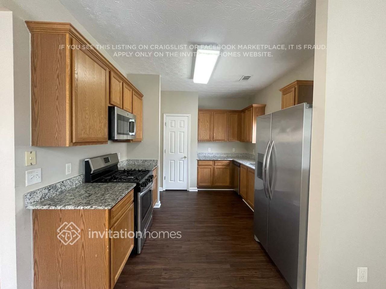 3123 Baywood Ct - Photo 7 of 23