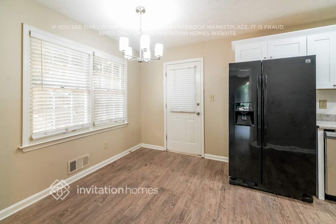 105 Waterway Trl - Photo 6 of 18