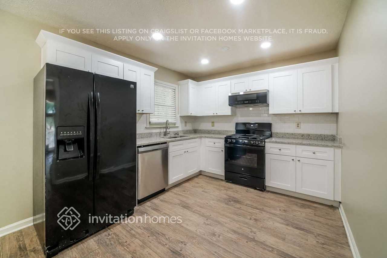 105 Waterway Trl - Photo 7 of 18