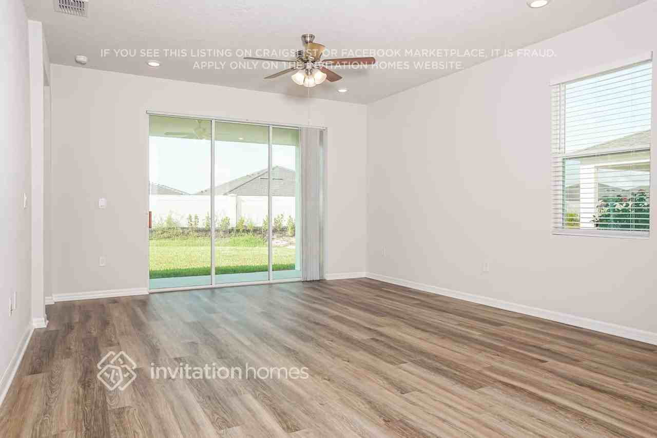 18126 Cropside Trail - Photo 3 of 16