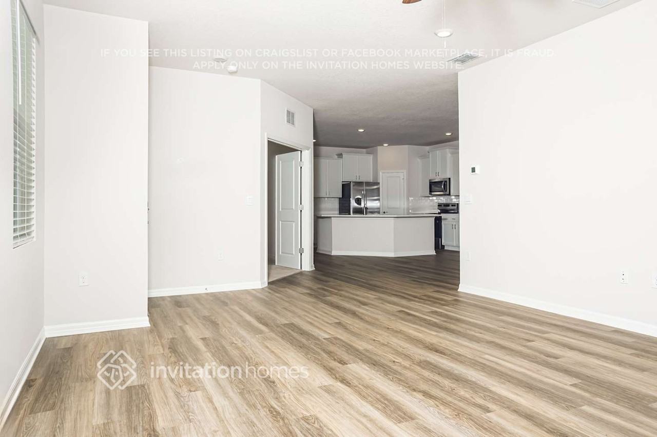 18126 Cropside Trail - Photo 4 of 16