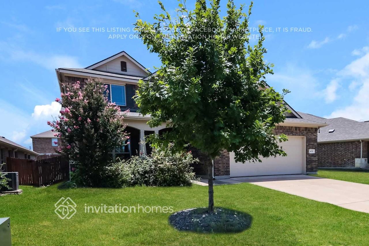 4717 Ray Roberts Dr - Photo 4 of 18