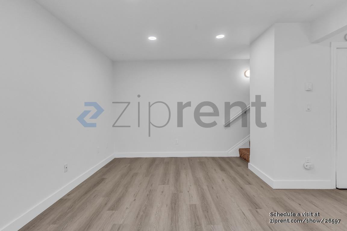 12211 Se 59th St #61 - Photo 7 of 23