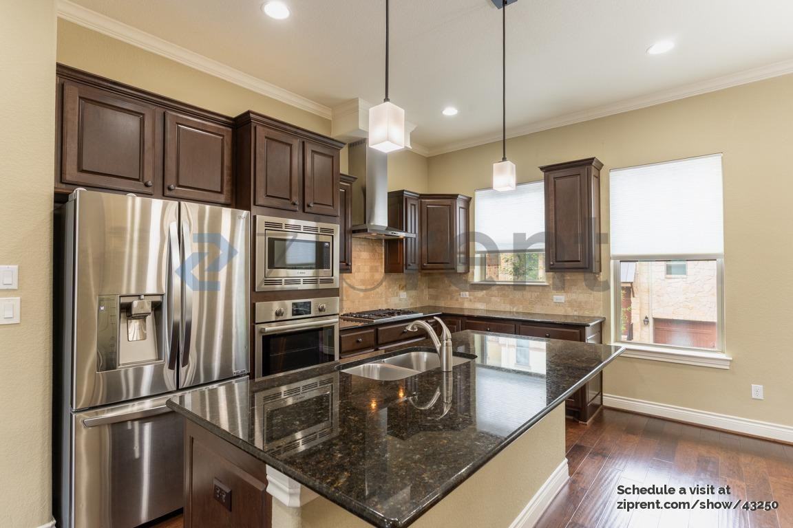 1025 Highknoll Ln - Photo 4 of 28