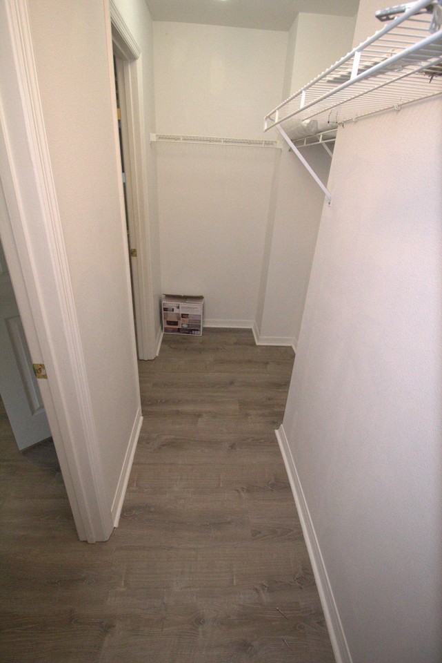 Thomasdale Ave - Photo 2 of 7