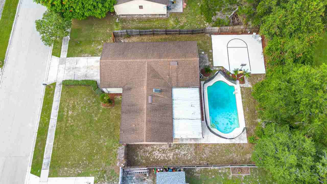 Weathersfield Ave - Photo 2 of 16