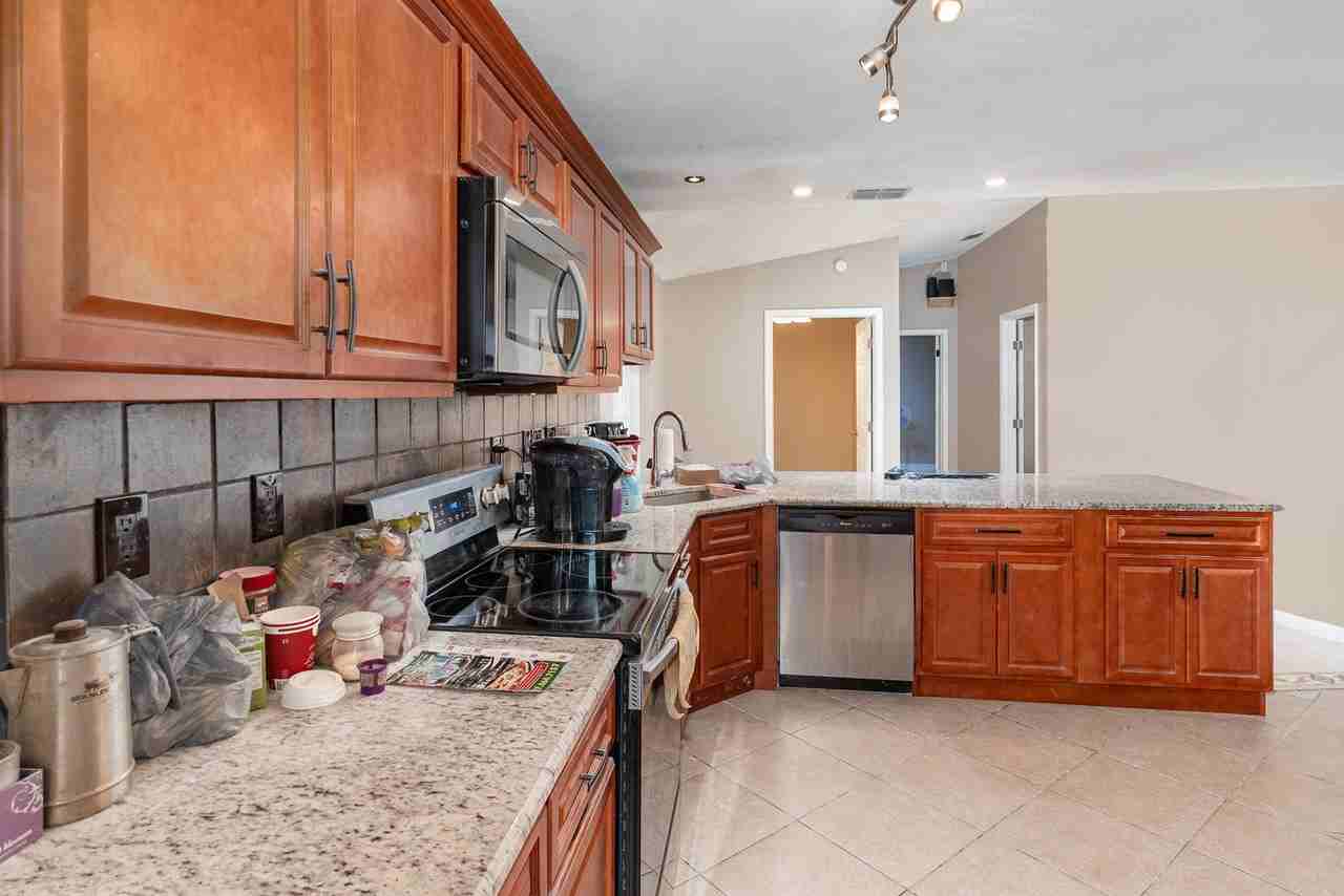 Weathersfield Ave - Photo 3 of 16