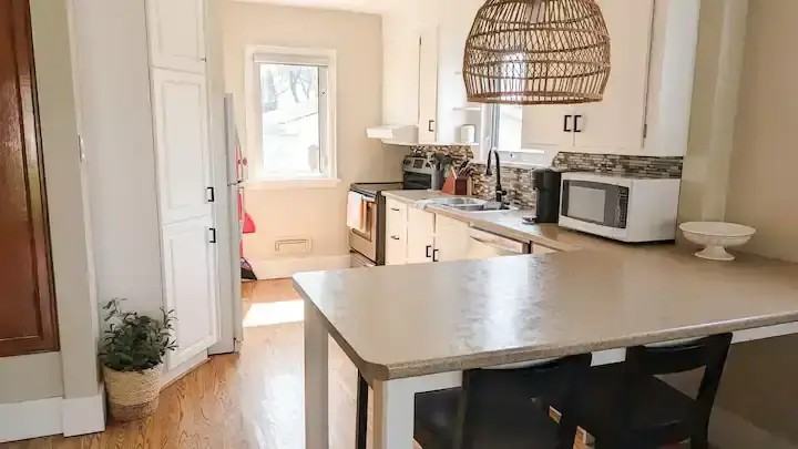 37 Settlers Rd - Photo 2 of 14