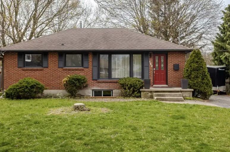 163 Pinewood Dr - Photo 2 of 17