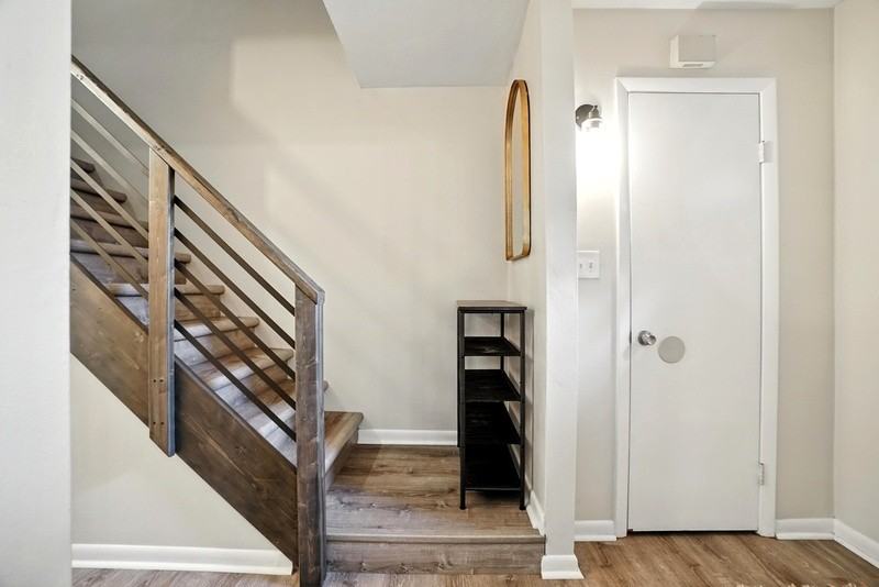 2310 Merl Cir - Photo 3 of 25