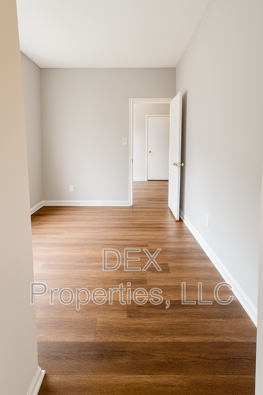 1324 Academy Ave - Photo 2 of 8