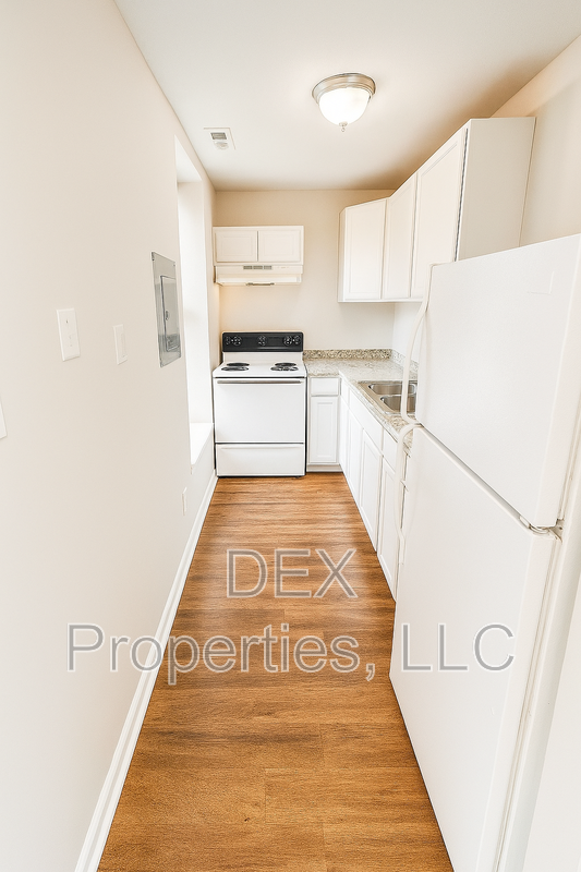 1324 Academy Ave - Photo 4 of 8