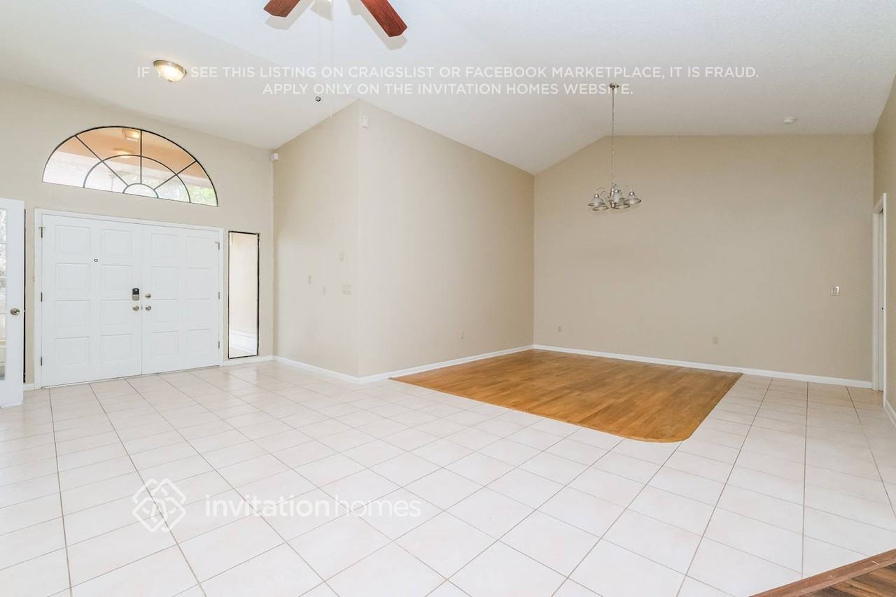 3768 Windber Blvd - Photo 3 of 17