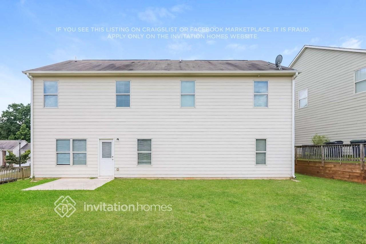 410 Village Broad St - Photo 7 of 8