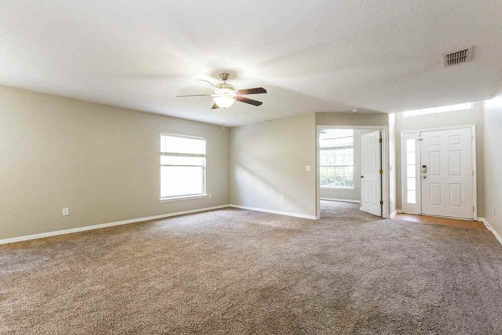 1660 Ashland Trl - Photo 4 of 16