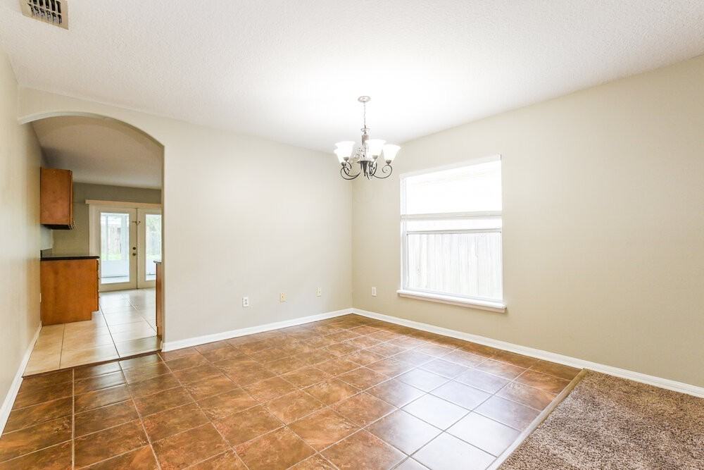 1660 Ashland Trl - Photo 5 of 16