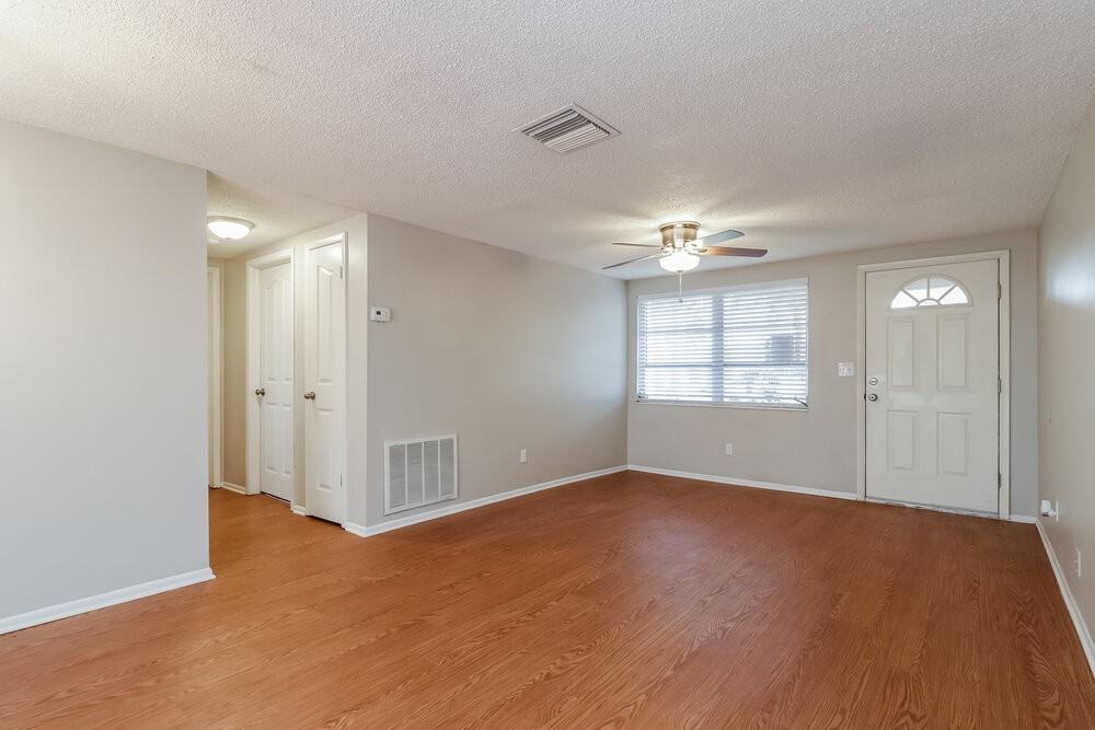 3447 Wilson Dr - Photo 2 of 14