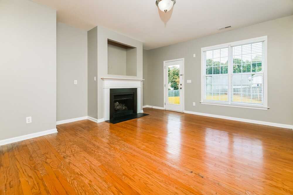 141 Hutson Ln - Photo 4 of 17