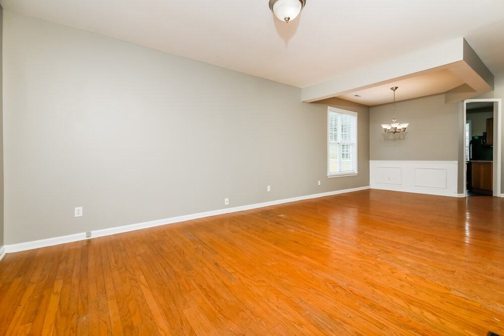 141 Hutson Ln - Photo 5 of 17