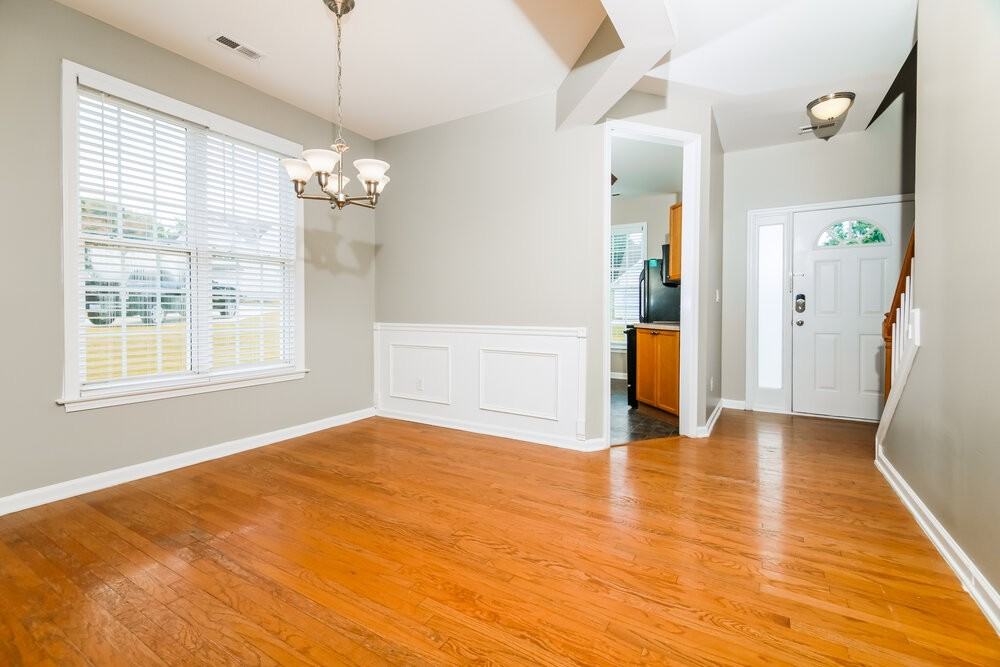 141 Hutson Ln - Photo 6 of 17