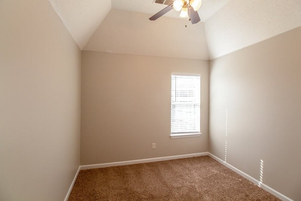 9807 Pigeon Roost Park Cir - Photo 7 of 13