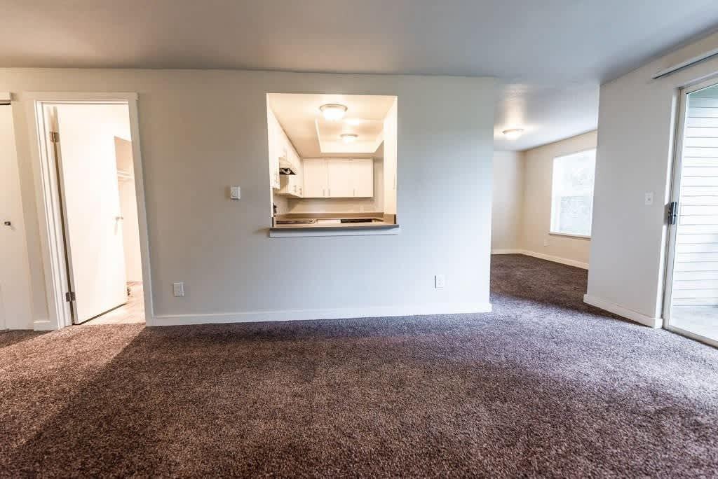 10710 17th Ave S - Photo 5 of 29