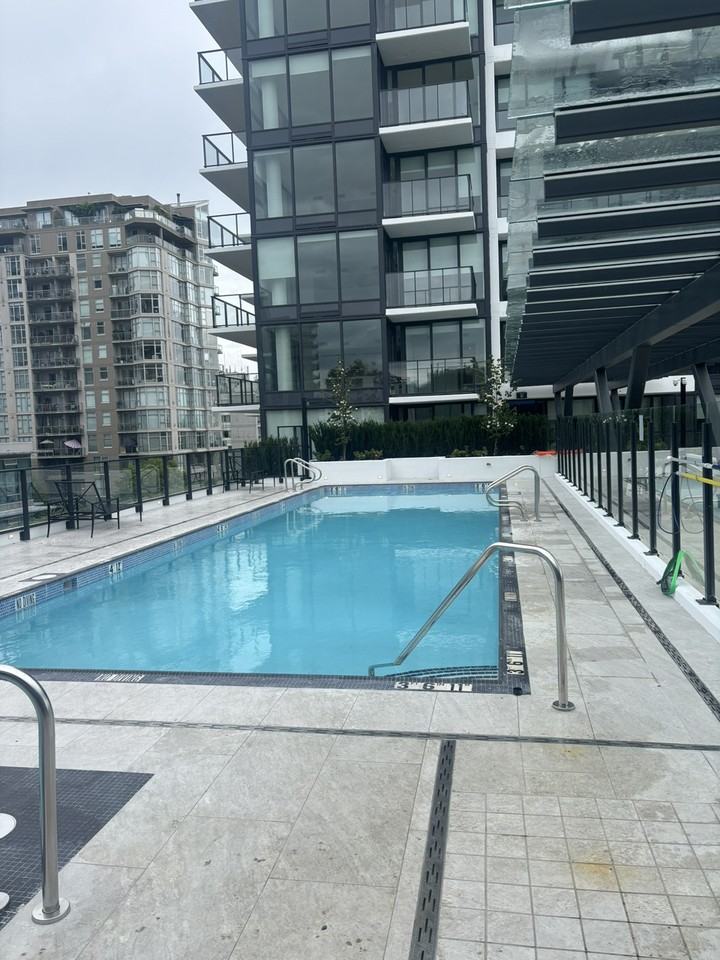 321 21st St W - Photo 3 of 15