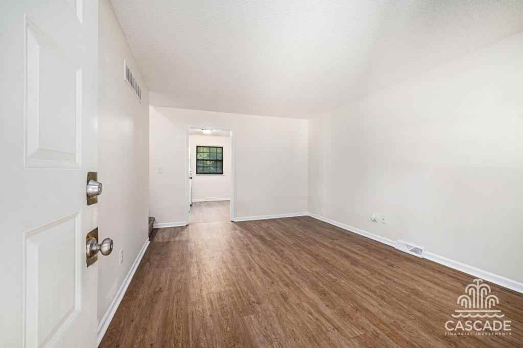 414 412   414 SW Chicago St #414 - Photo 7 of 17