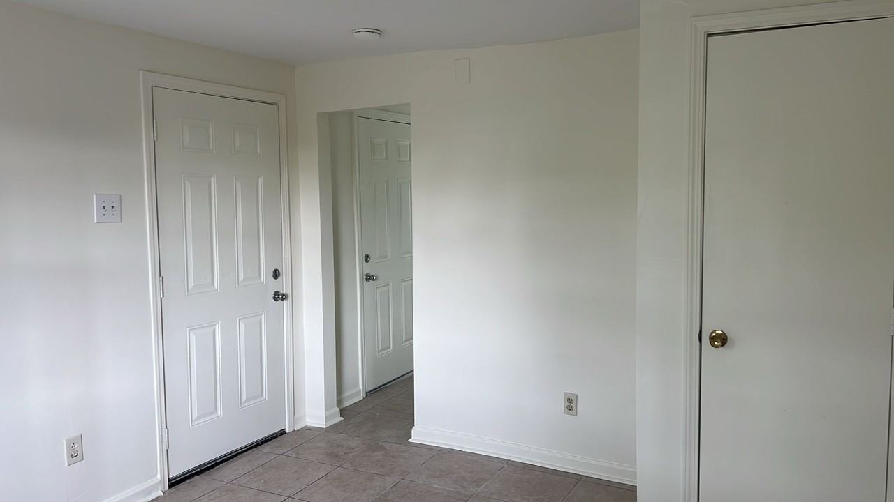 2633 New Orleans St #2633 - Photo 3 of 12