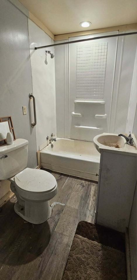 528 E Lake St #14991855 - Photo 7 of 31