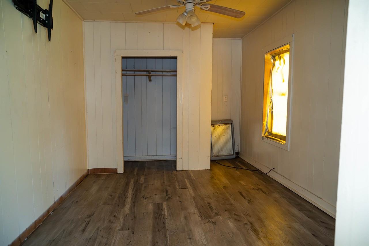 528 E Lake St #14991855 - Photo 5 of 31