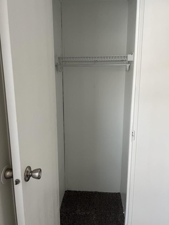 3500 N Yorkshire Dr - Photo 6 of 13