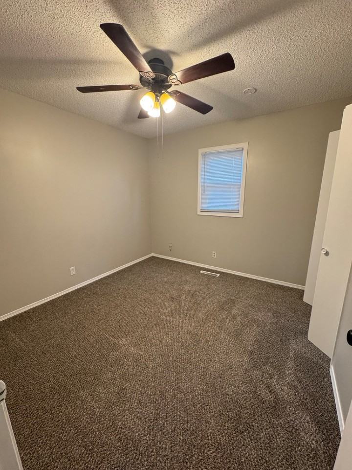 2152 S Santa Fe St - Photo 6 of 9