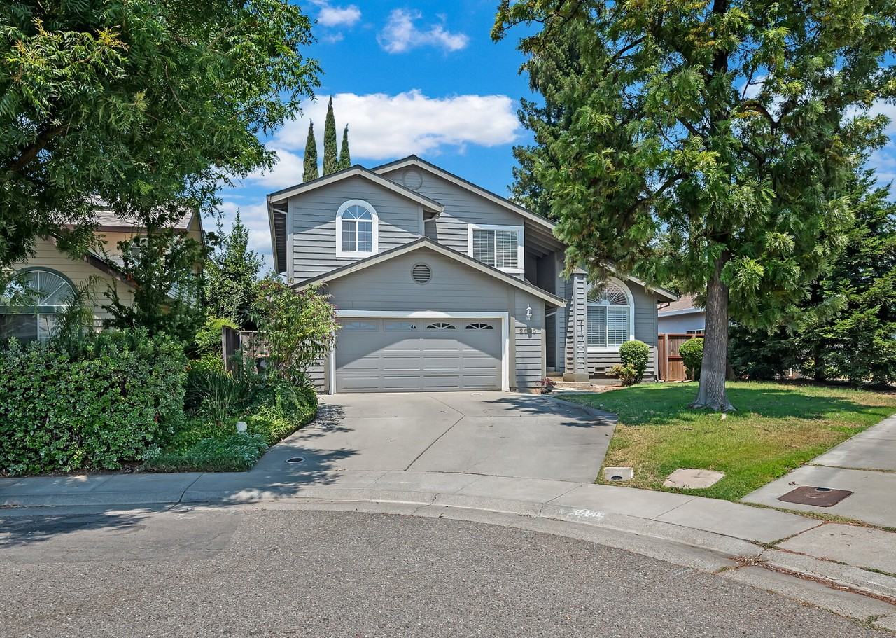 2335 Benton Pl - Photo 2 of 32