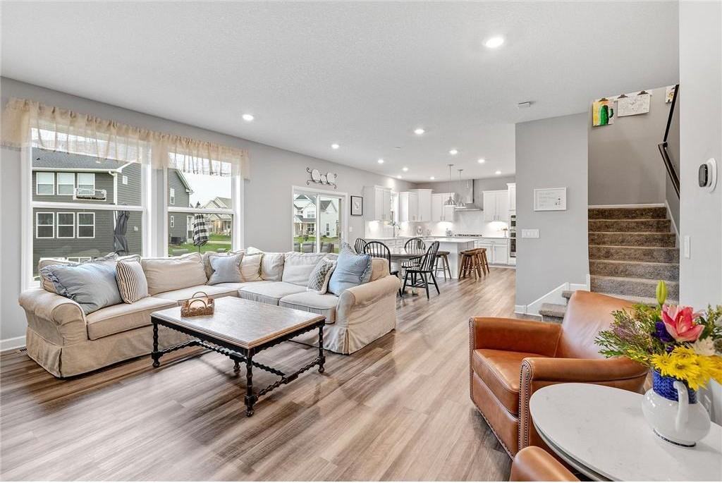 6439 Alvina Ct - Photo 2 of 22