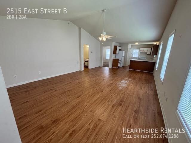 2515 East Street B - Photo 2 of 12